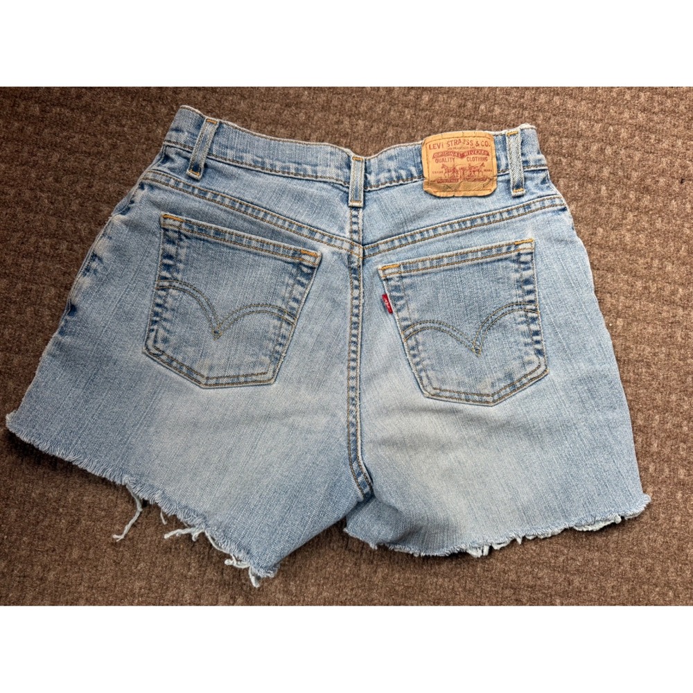 Levi's‎ 550 Classic Relaxed Stretch Denim Jean Shorts Light Wash Frayed Size 6 - Picture 2 of 6